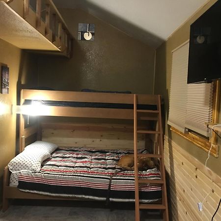 New Cabin 1 Car Rental Available Custer Buitenkant foto