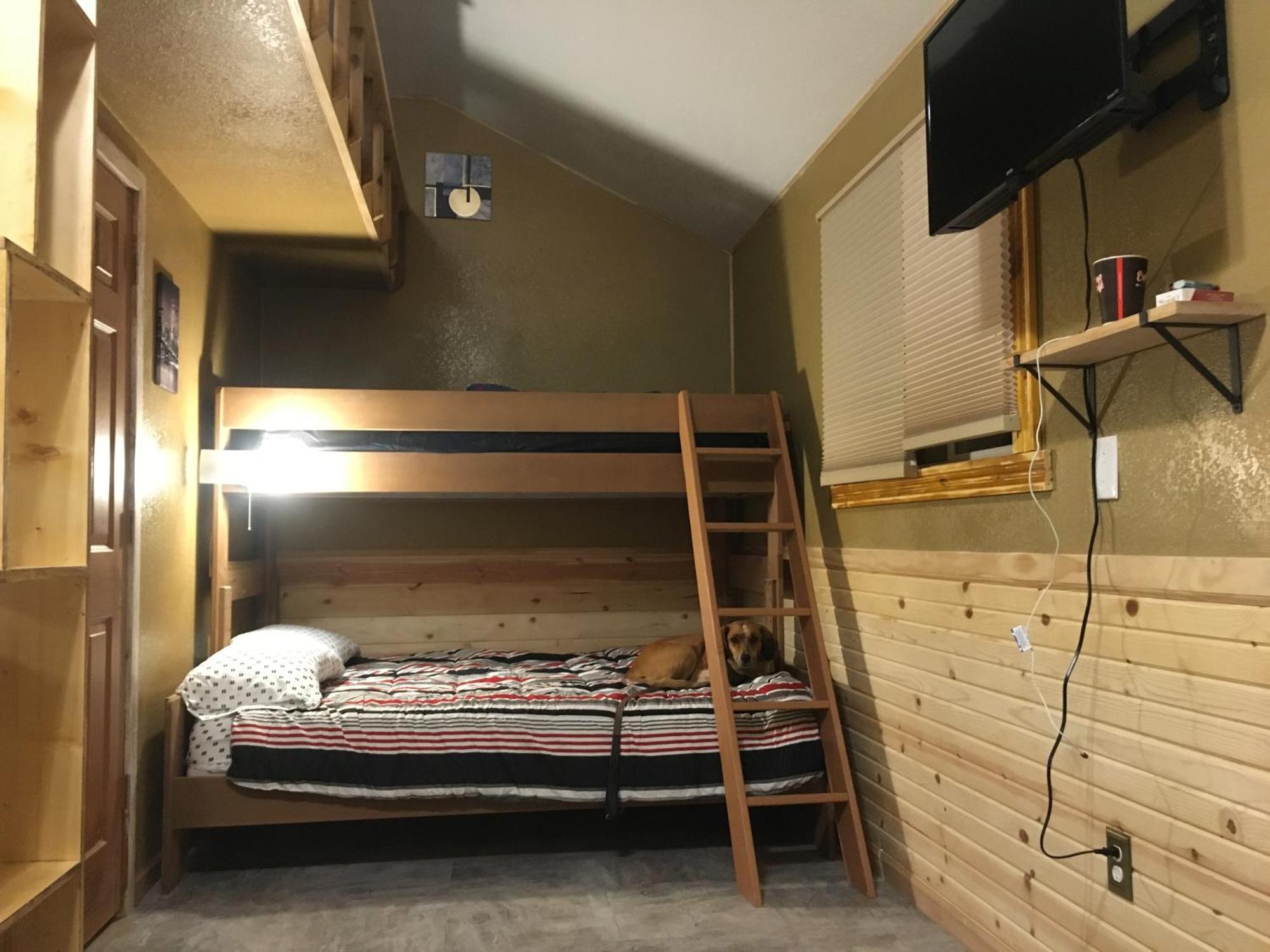 New Cabin 1 Car Rental Available Custer Buitenkant foto