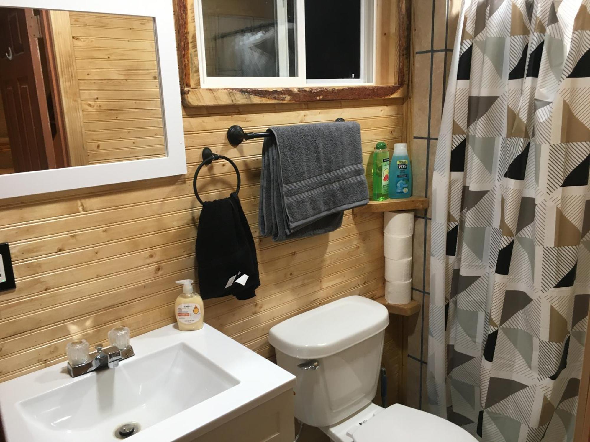 New Cabin 1 Car Rental Available Custer Buitenkant foto