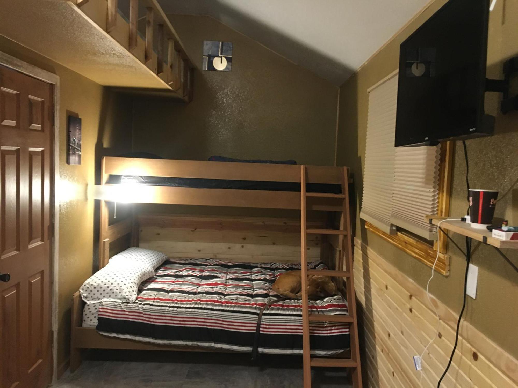 New Cabin 1 Car Rental Available Custer Buitenkant foto
